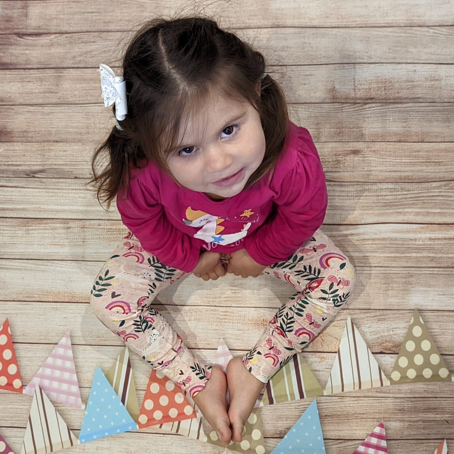 Sophie modelling the playful pink cats leggings.