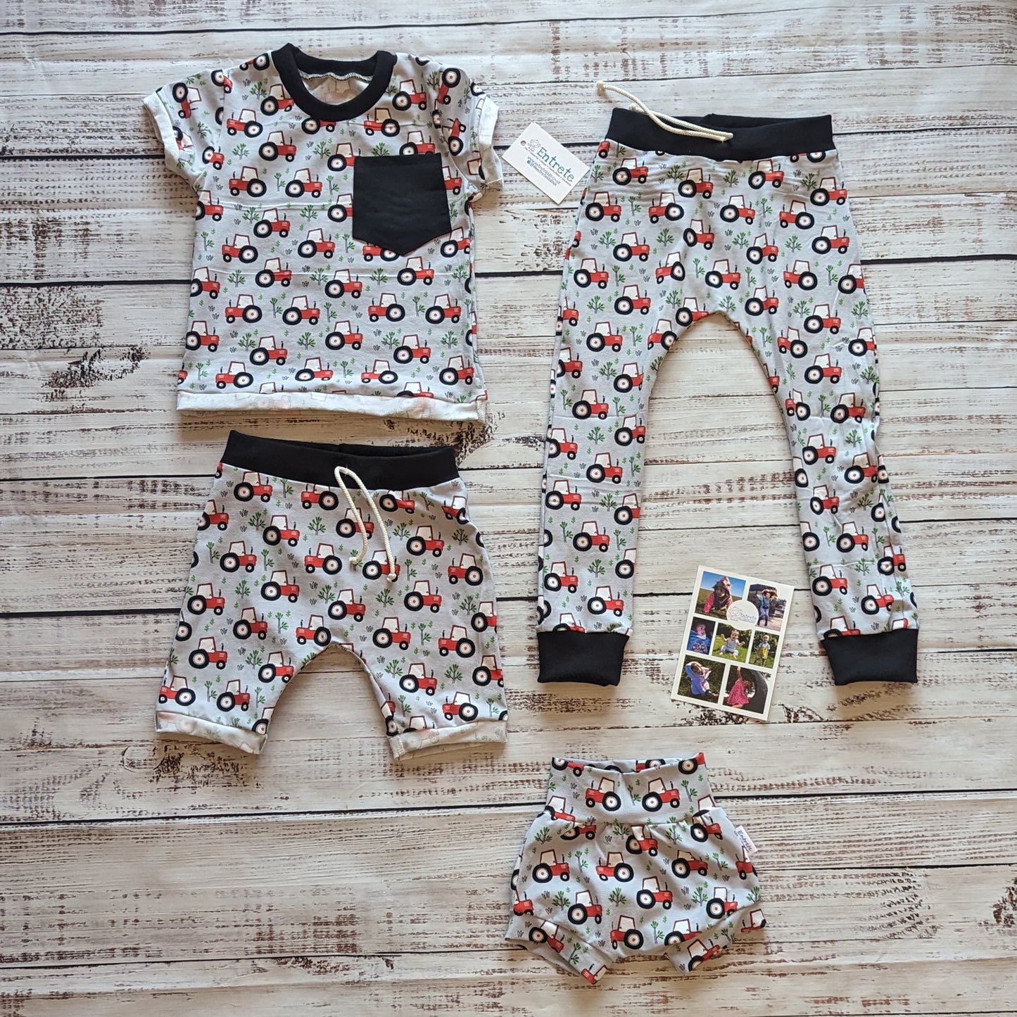 Farming fun with this red tractors on grey T-shirt, with it's contrasting front pocket. Shown as an outfit with all it's matching bottoms.