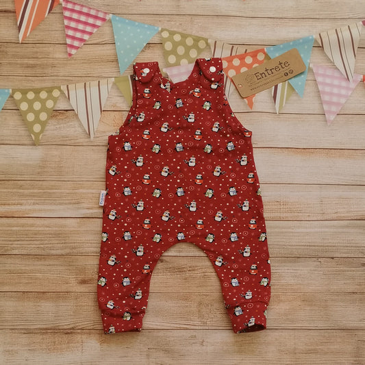 Soft and comfy sleeveless romper, handmade using the festive and fun red penguins cotton jersey. Perfect for Christmas!