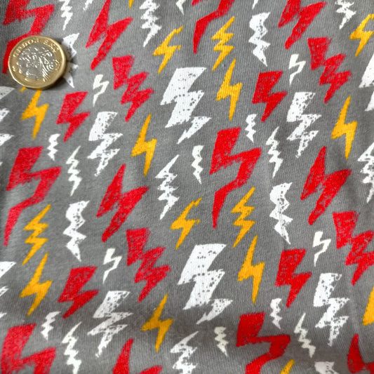 Your gift set will be handmade using grey lightning cotton jersey.