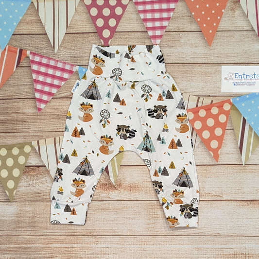 Cute and fun foxes and raccoons harem pants. Handmade using native American animals cotton jersey.