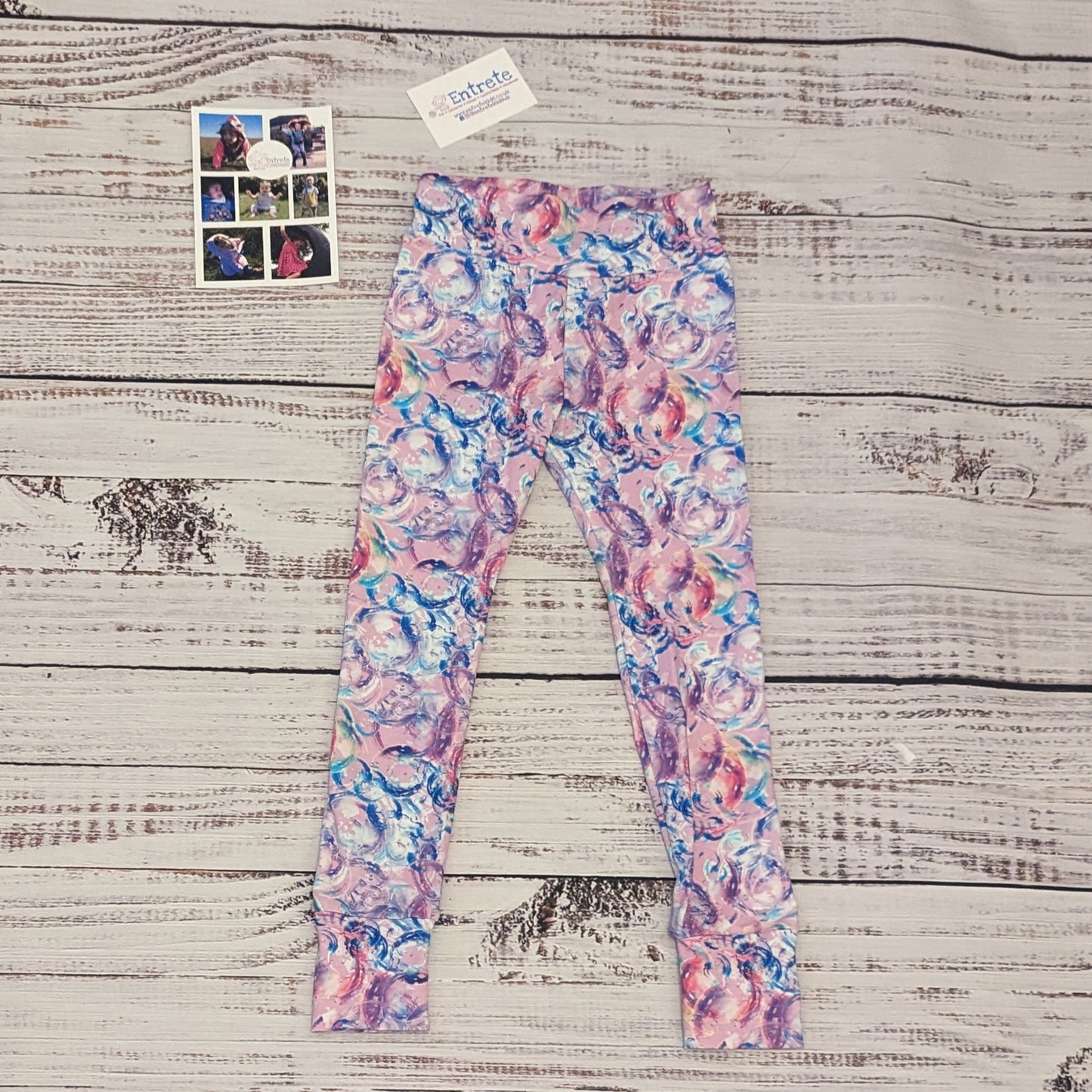 The gorgeous pink bubbles kids leggings. Handmade using soft and stretchy bubblegum pink bubbles cotton jersey.  Shown from the front.
